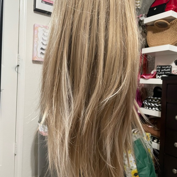 CSC wig #7 - Picture 5 of 7